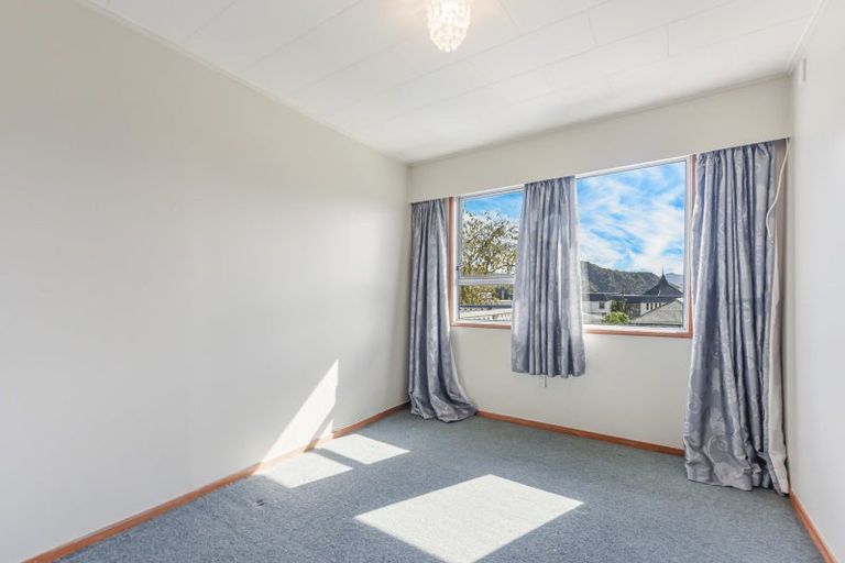 Photo of property in 3b Taranaki Street, Picton, 7220