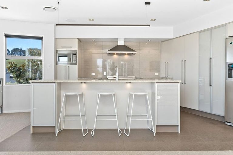 Photo of property in 8 Quarry Hill Terrace, Kennedys Bush, Christchurch, 8025