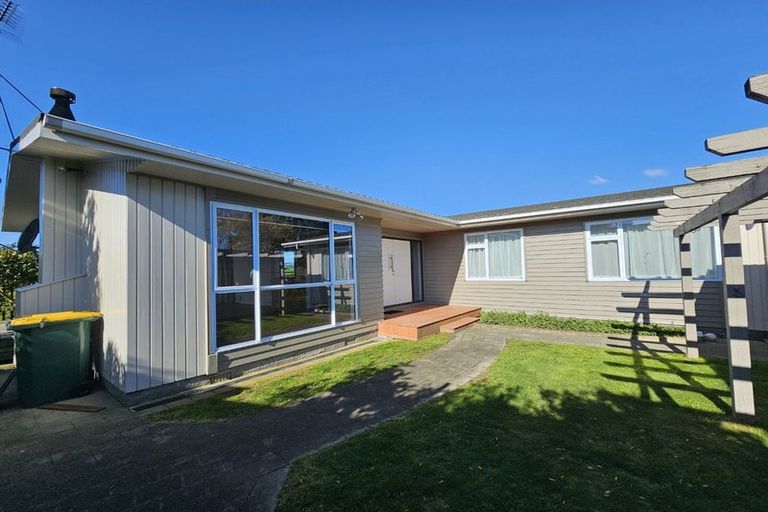 Photo of property in 30 The Quarterdeck, Whitby, Porirua, 5024