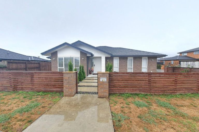 Photo of property in 37 Wellfield Drive, Papakura, 2110