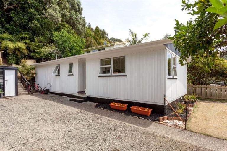 Photo of property in 10 Wai-iti Terrace, Whitianga, 3510