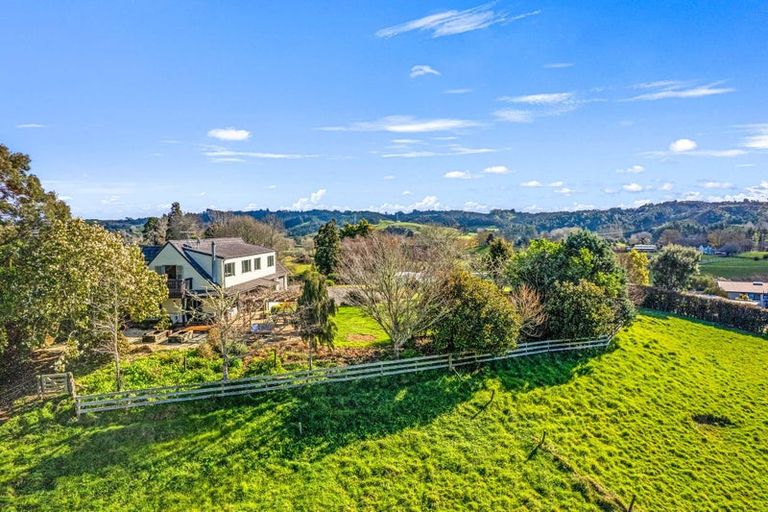 Photo of property in 162 White Road, Hunua, Papakura, 2583