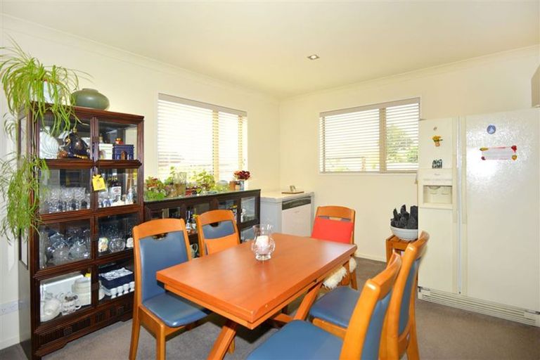 Photo of property in 96 Elizabeth Street, Riccarton, Christchurch, 8041