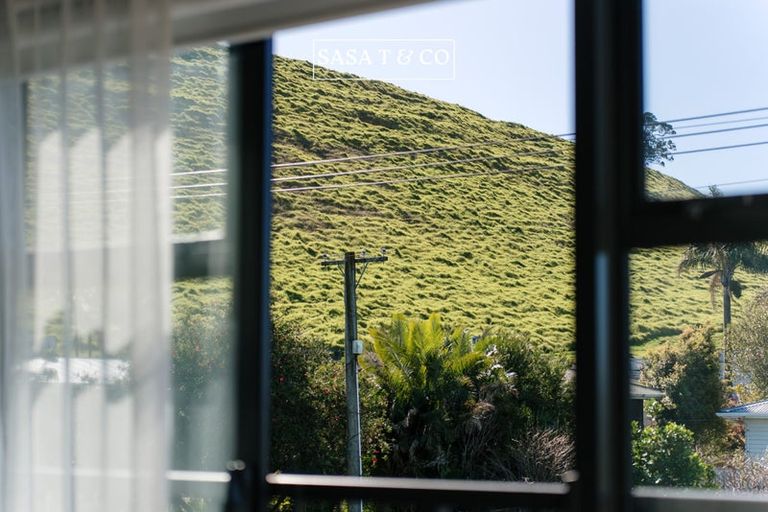 Photo of property in 2/16 Putini Road, Mangere Bridge, Auckland, 2022