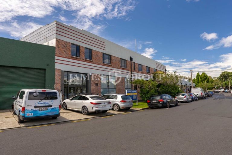 Photo of property in 16 Taylors Road, Mangatainoka, Woodville, 4999