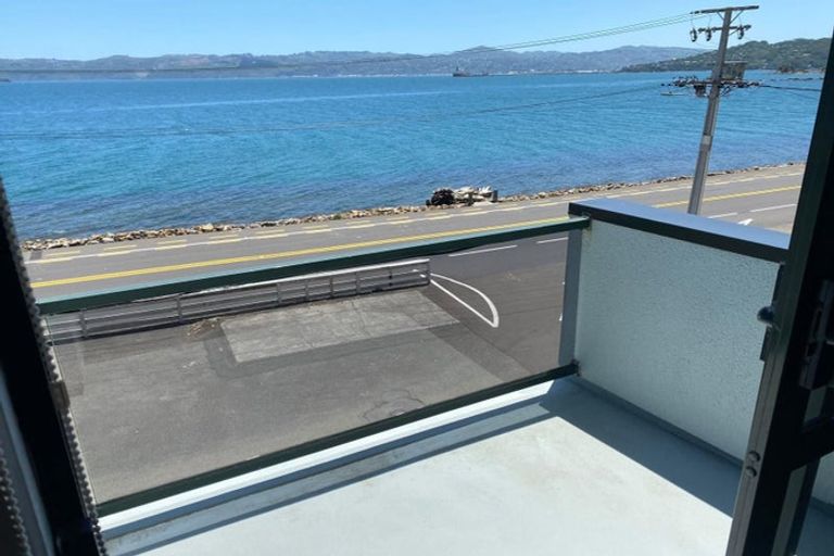 Photo of property in 1/517 Marine Drive, Sunshine Bay, Lower Hutt, 5013