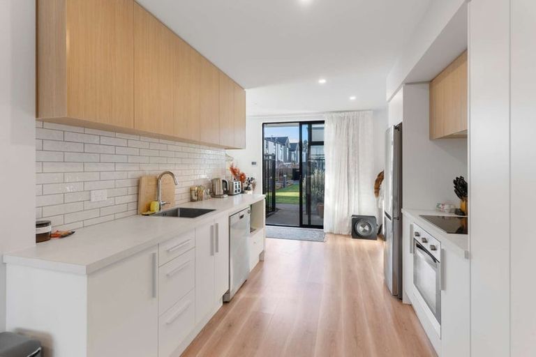 Photo of property in 1/8 New Brighton Road, Shirley, Christchurch, 8061