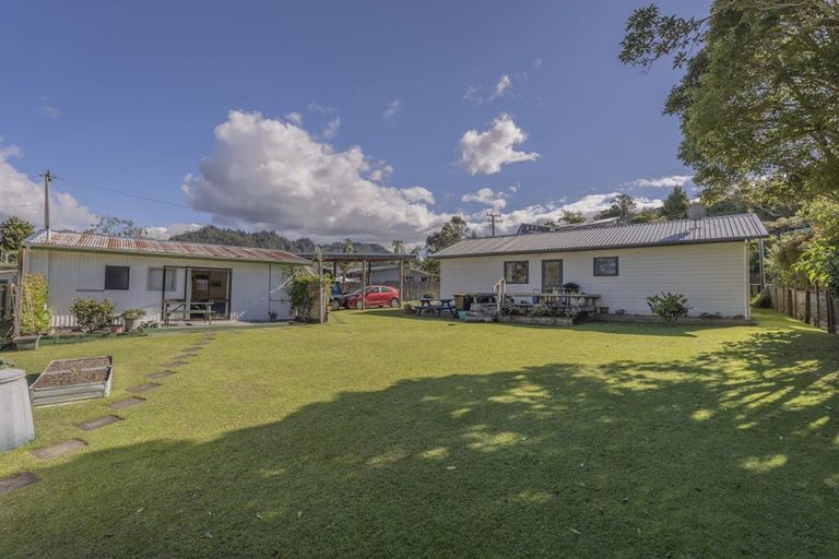 Photo of property in 5 Ocean Beach Road, Tairua, 3508