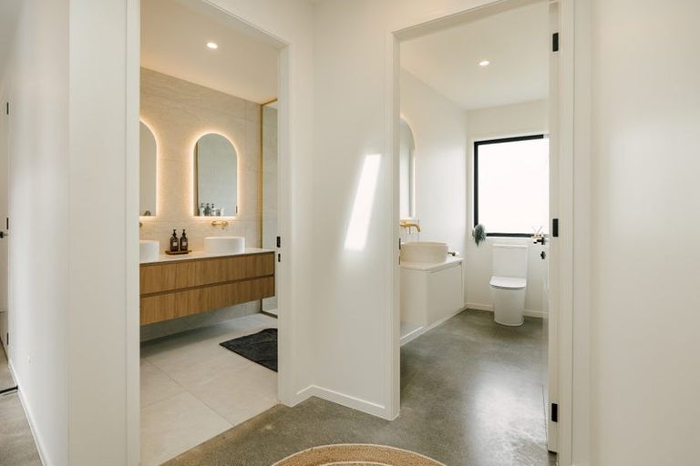 Photo of property in 16 Crown Lane, Rongotea, Palmerston North, 4473