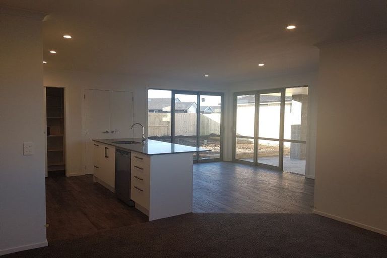 Photo of property in 18 Batty Street, Papamoa Beach, Papamoa, 3118