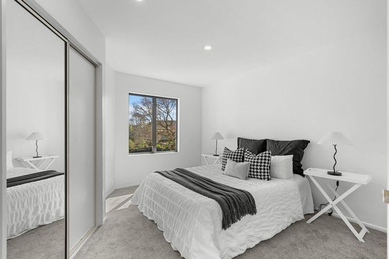 Photo of property in 15 Parkham Drive, Burnside, Christchurch, 8053