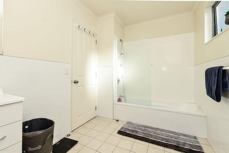 Photo of property in 1 Rene Way, Huntington, Hamilton, 3210