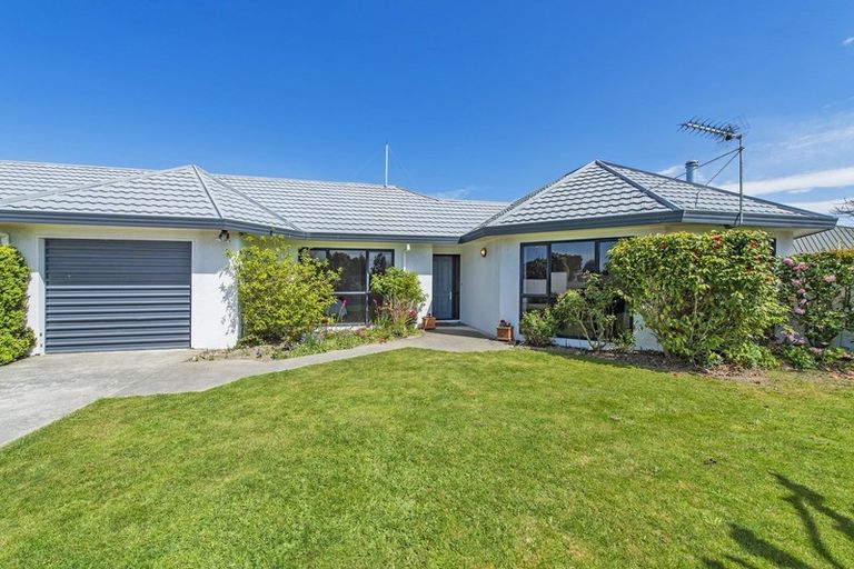 Photo of property in 1 Devon Crescent, Darfield, 7510