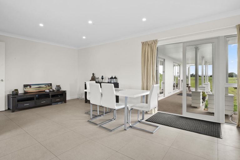 Photo of property in 3 Sands Road, Waiuku, 2681