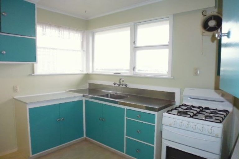 Photo of property in 21 Magnolia Grove, Maungaraki, Lower Hutt, 5010