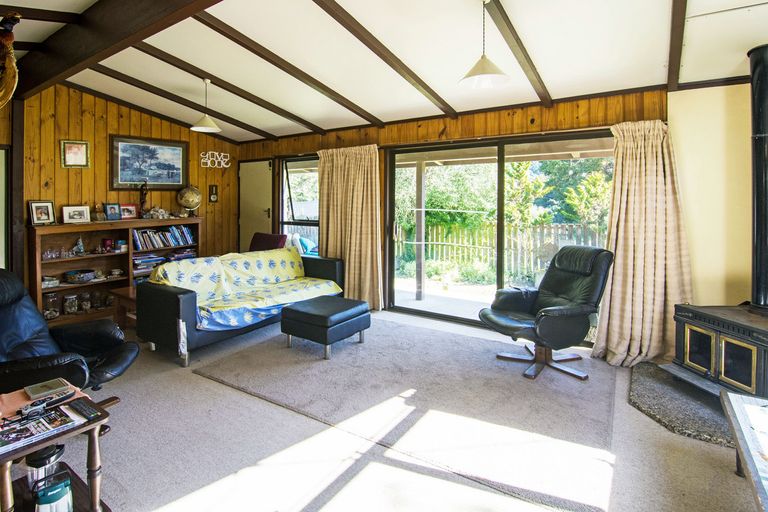 Photo of property in 3896 Ngahape Road, Ngahape, Masterton, 5890