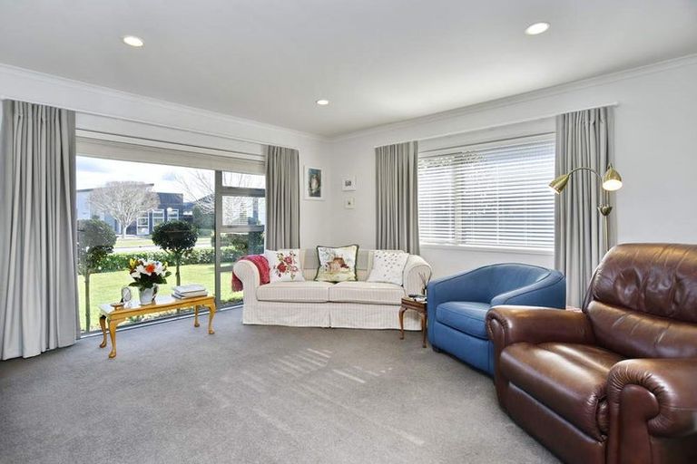 Photo of property in 30 Taiore Crescent, Marshland, Christchurch, 8083