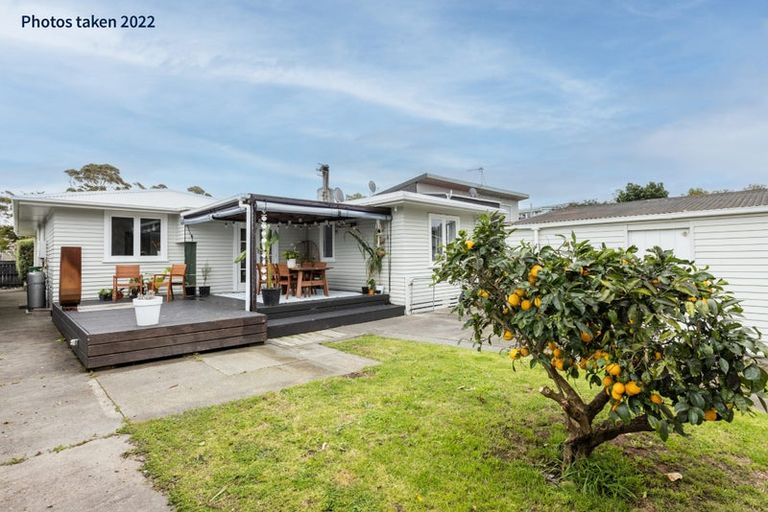 Photo of property in 19 Shrimpton Road, Haumoana, 4102