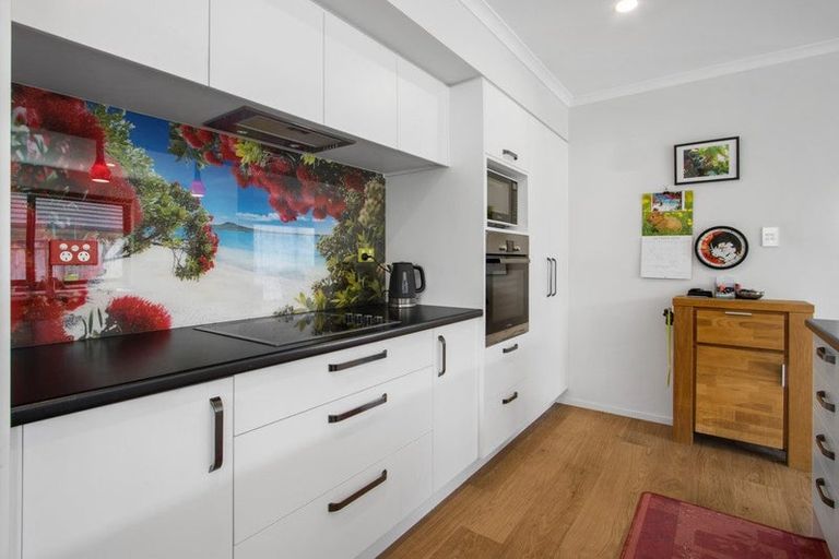 Photo of property in 6 Maniaroa Drive, Katikati, 3129