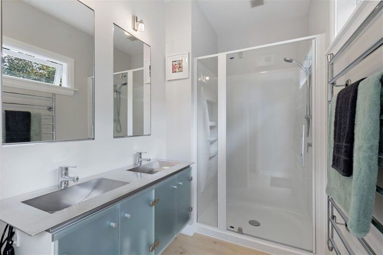 Photo of property in 10 Walnut Avenue, Strowan, Christchurch, 8052