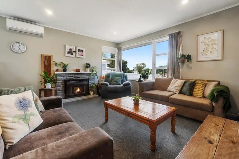 Photo of property in 79 Beeston Crescent, Manurewa, Auckland, 2102