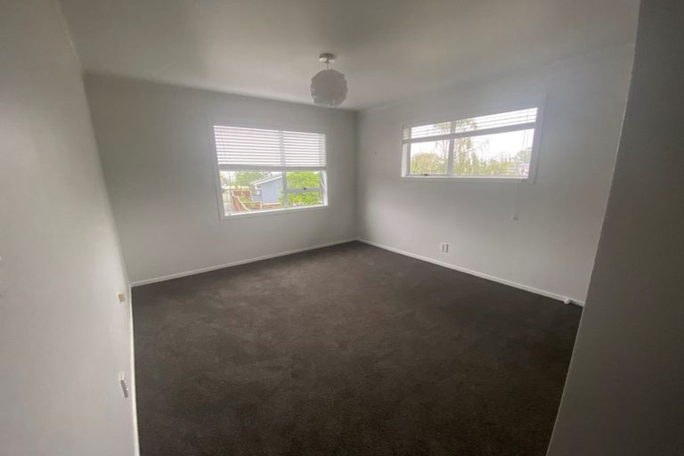 Photo of property in 84 Ravenwood Drive, Forrest Hill, Auckland, 0620