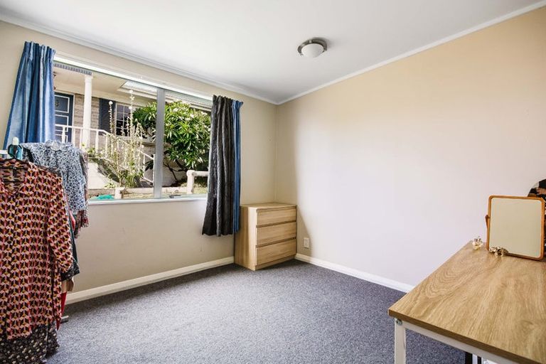 Photo of property in 25 Nui Mana Place, Te Atatu South, Auckland, 0610