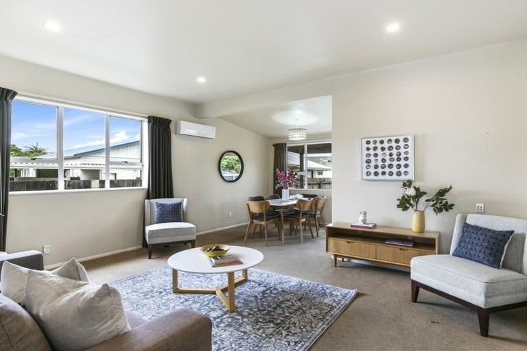 Photo of property in 11 Baldwin Street, Moera, Lower Hutt, 5010