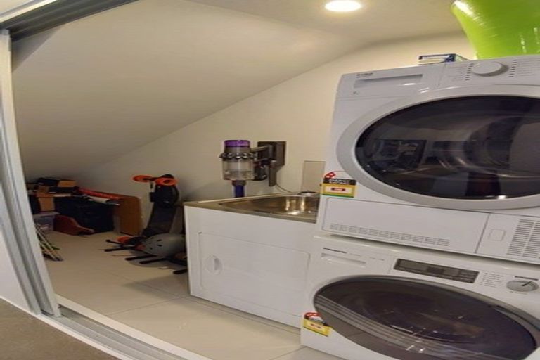 Photo of property in 84 Squadron Drive, Hobsonville, Auckland, 0616