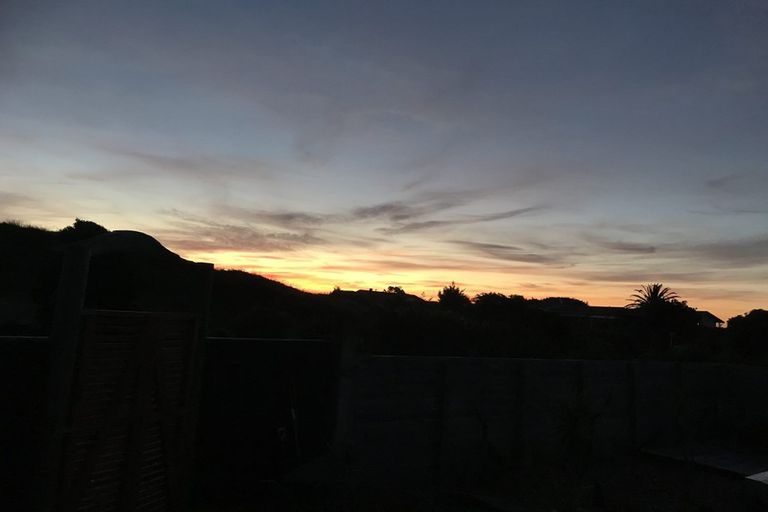 Photo of property in 7 Strathnaver Drive, Waikawa Beach, Manakau, 5573