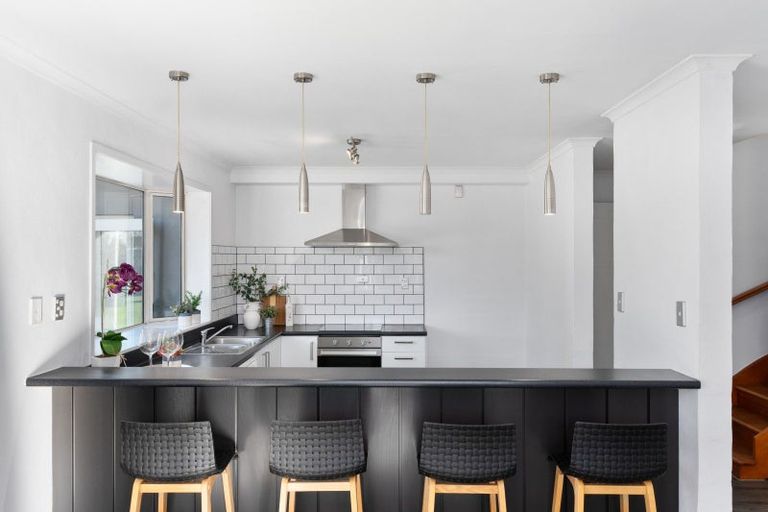 Photo of property in 39 Beauford Place, Parklands, Christchurch, 8083