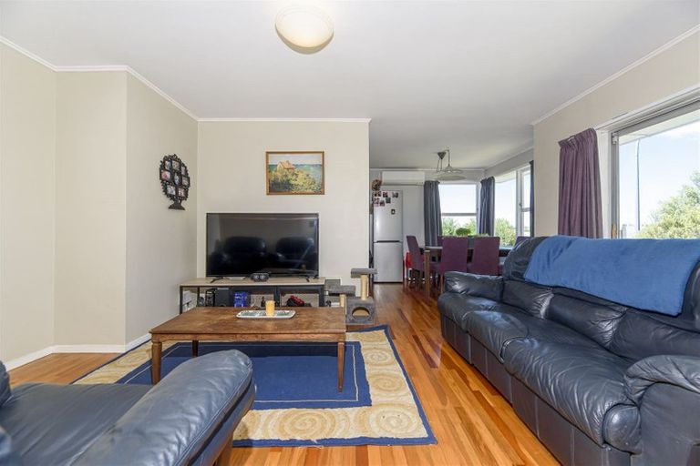 Photo of property in 6 Harmel Road, Glendene, Auckland, 0602