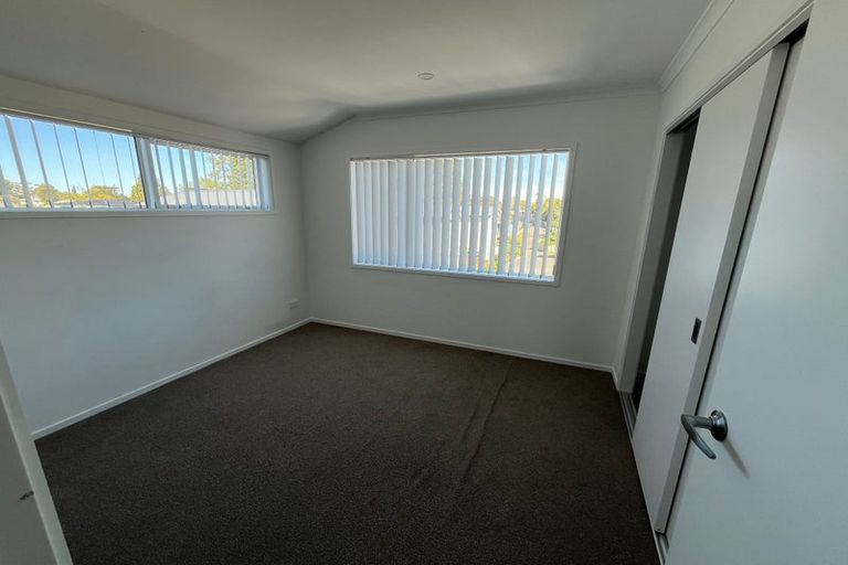 Photo of property in 1/67a Metcalfe Road, Ranui, Auckland, 0612