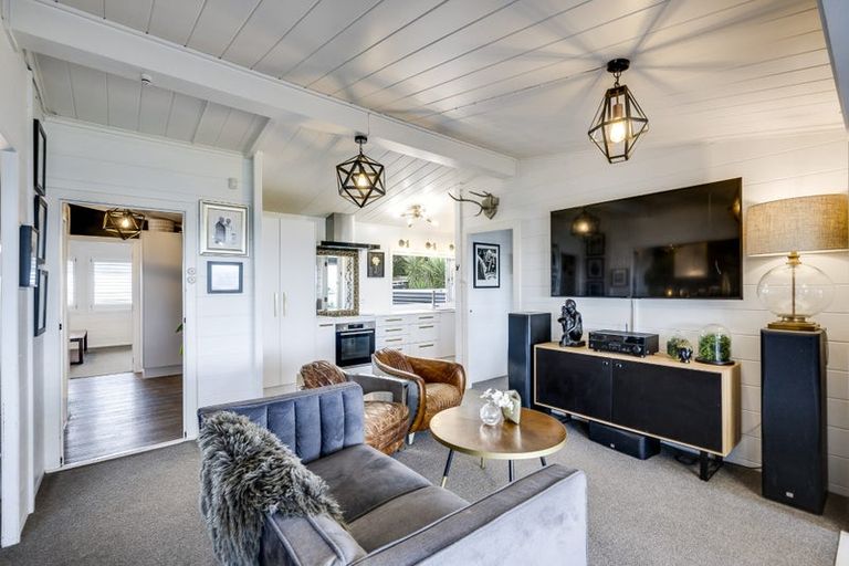 Photo of property in 123 North Shore Road, Eskdale, Napier, 4182