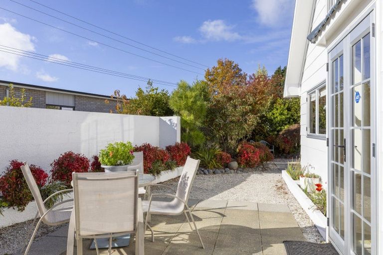 Photo of property in 26 Aubrey Crescent, Rainbow Point, Taupo, 3330