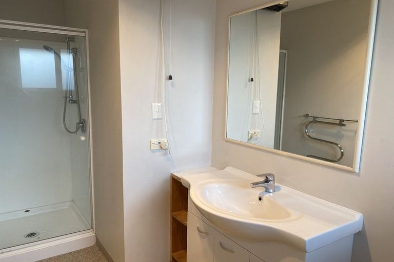 Photo of property in 292a Wainoni Road, Avondale, Christchurch, 8061