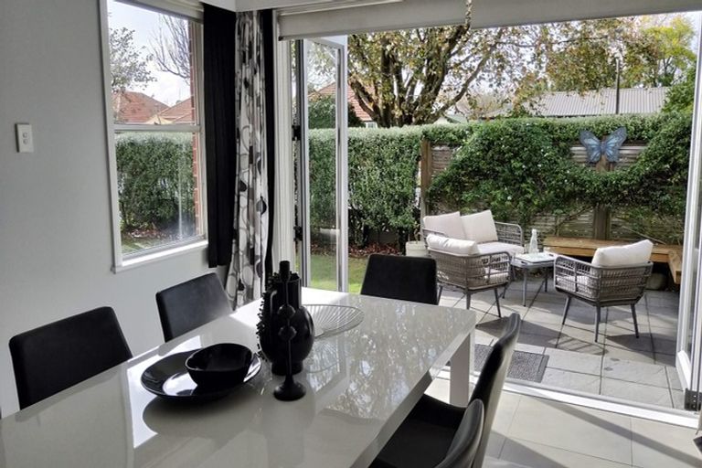 Photo of property in 26 Ihle Street, Terrace End, Palmerston North, 4410