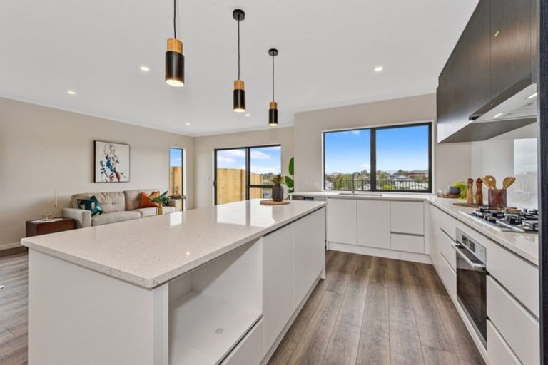 Photo of property in 22 Te Tiireke Drive, Glenview, Hamilton, 3206