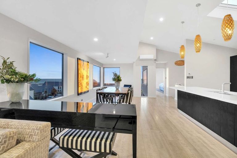 Photo of property in 6 Dunkeld Lane, Redcliffs, Christchurch, 8081