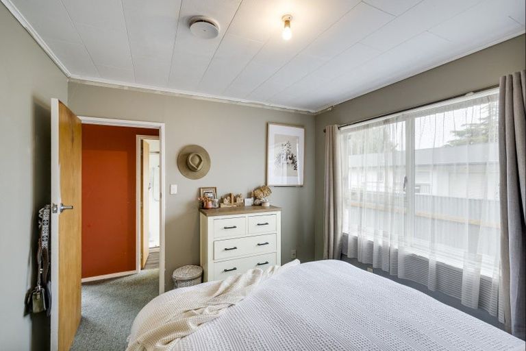 Photo of property in 74 Leicester Avenue, Tamatea, Napier, 4112