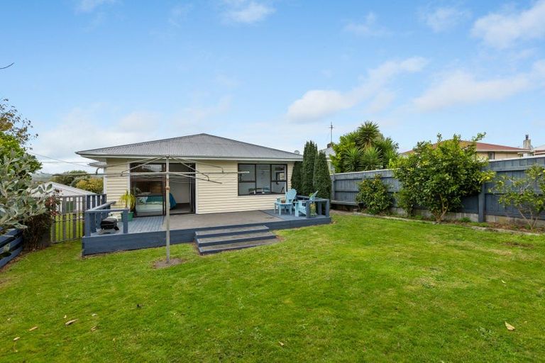 Photo of property in 17 Watene Crescent, Waitara, 4320