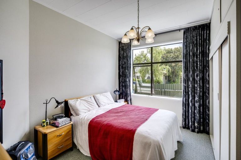 Photo of property in 38 Napier Terrace, Hospital Hill, Napier, 4110