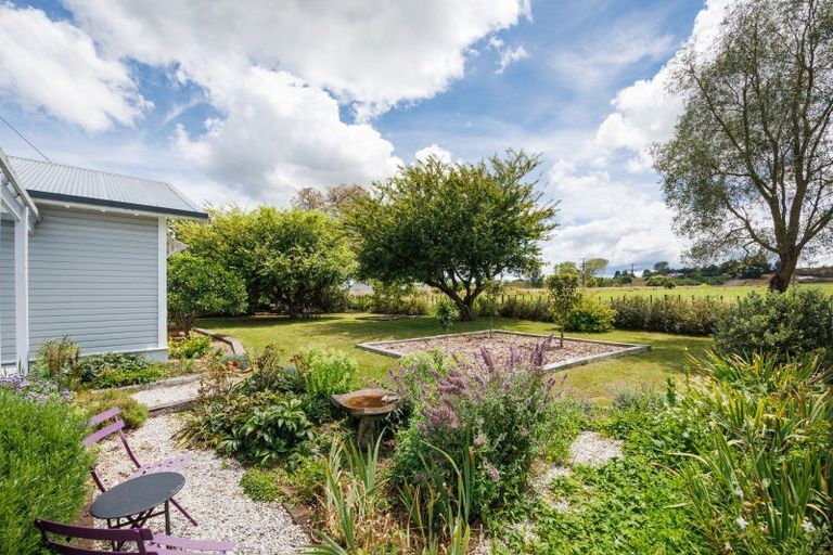 Photo of property in 6 Griffins Road, Marton, 4788