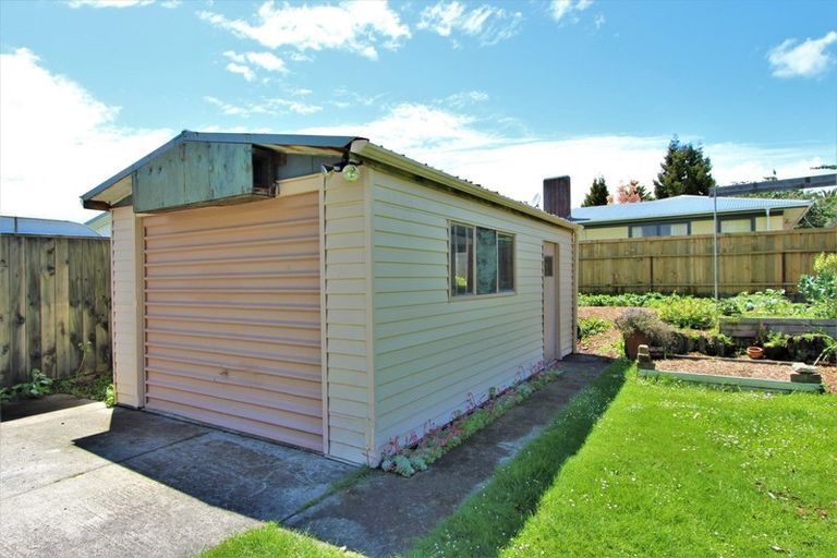 Photo of property in 29 Browning Crescent, Owhata, Rotorua, 3010