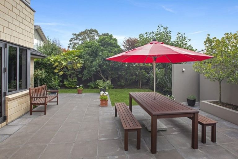 Photo of property in 19a Clyde Road, Upper Riccarton, Christchurch, 8041