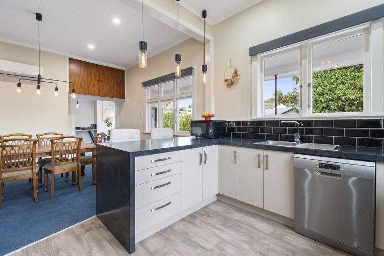 Photo of property in 141 Warwick Street, Feilding, 4702