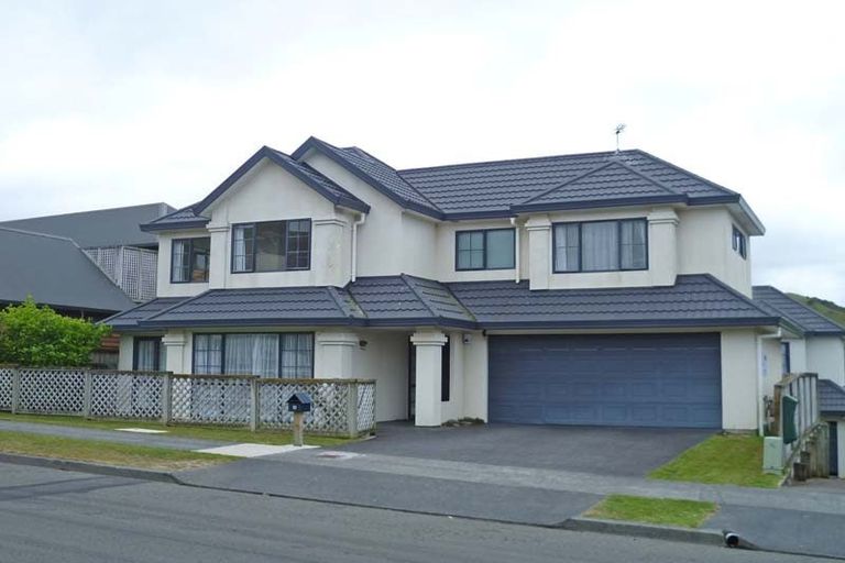 Photo of property in 10 Amesbury Drive, Churton Park, Wellington, 6037