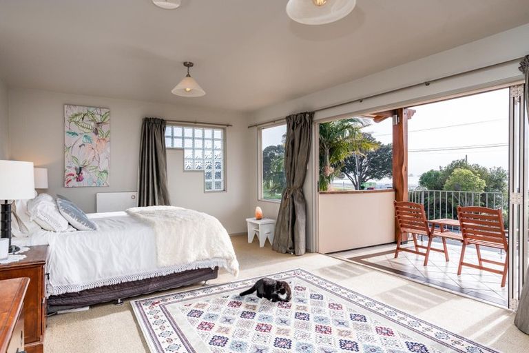 Photo of property in 141 Marsden Bay Drive, One Tree Point, 0118