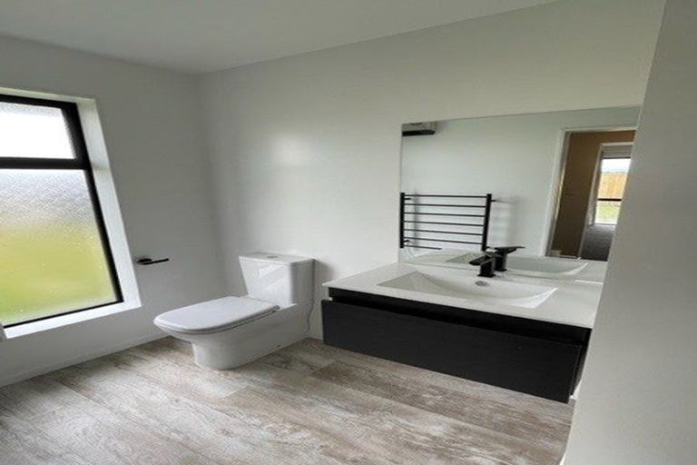 Photo of property in 161 Faringdon Boulevard, Rolleston, 7615