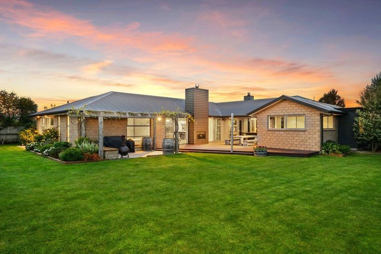 Photo of property in 19 Beaumont Drive, Rolleston, 7614